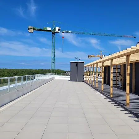 Polanki Aqua 公寓 *