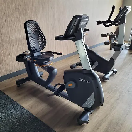 Polanki Aqua 公寓 *